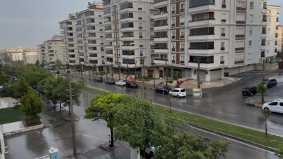 Gaziantep’te Aniden Bastıran Sağanak Hayatı Felç Etti
