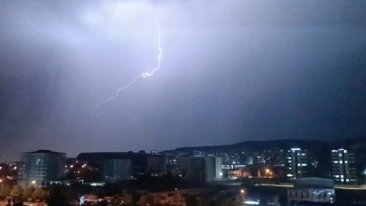 Gaziantep’te Sağanak Yağış ve Dolu Geceyi Vurdu