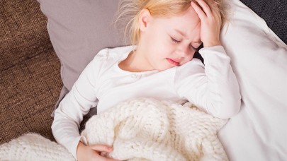 Bebeklerde yanlış giyim tehlikesi