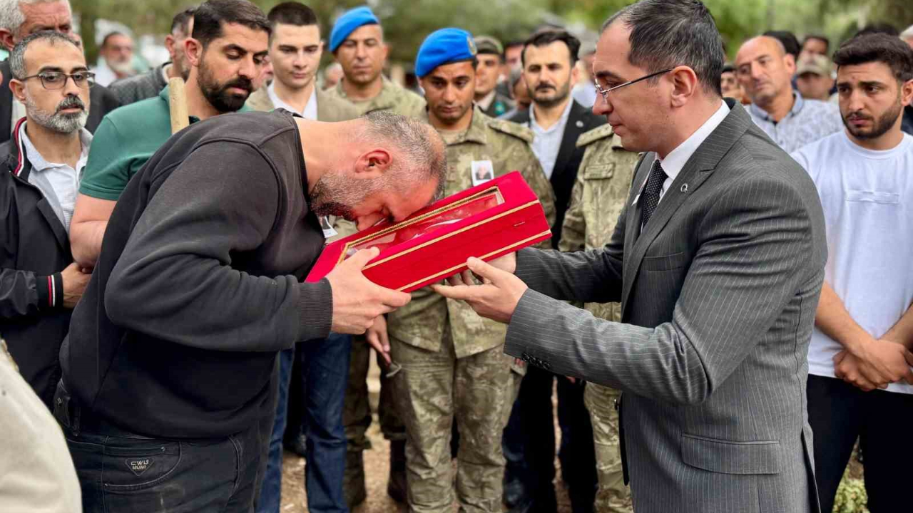 Midyat’ta Kıbrıs Gazisi İçin Askeri Tören Düzenlendi