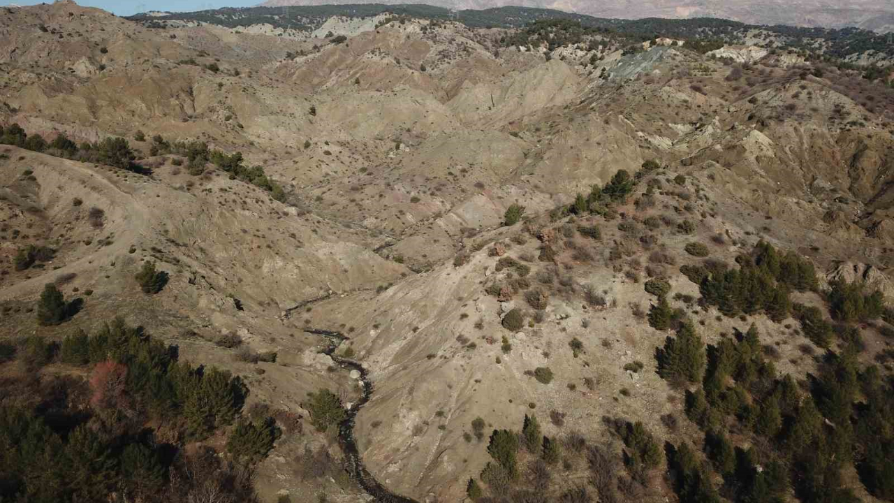 Adıyaman'da Dağda Kaybolan Genç bulundu