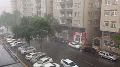 Sağanak Diyarbakır’da Hayatı Felç Etti
