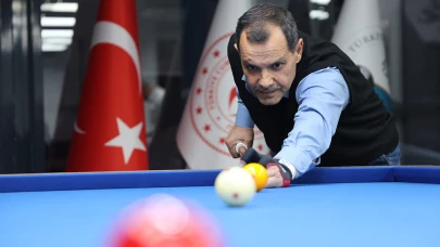 60 yaşında Türkiye Bilardo Şampiyonu mesleğiyle dikkat çekiyor