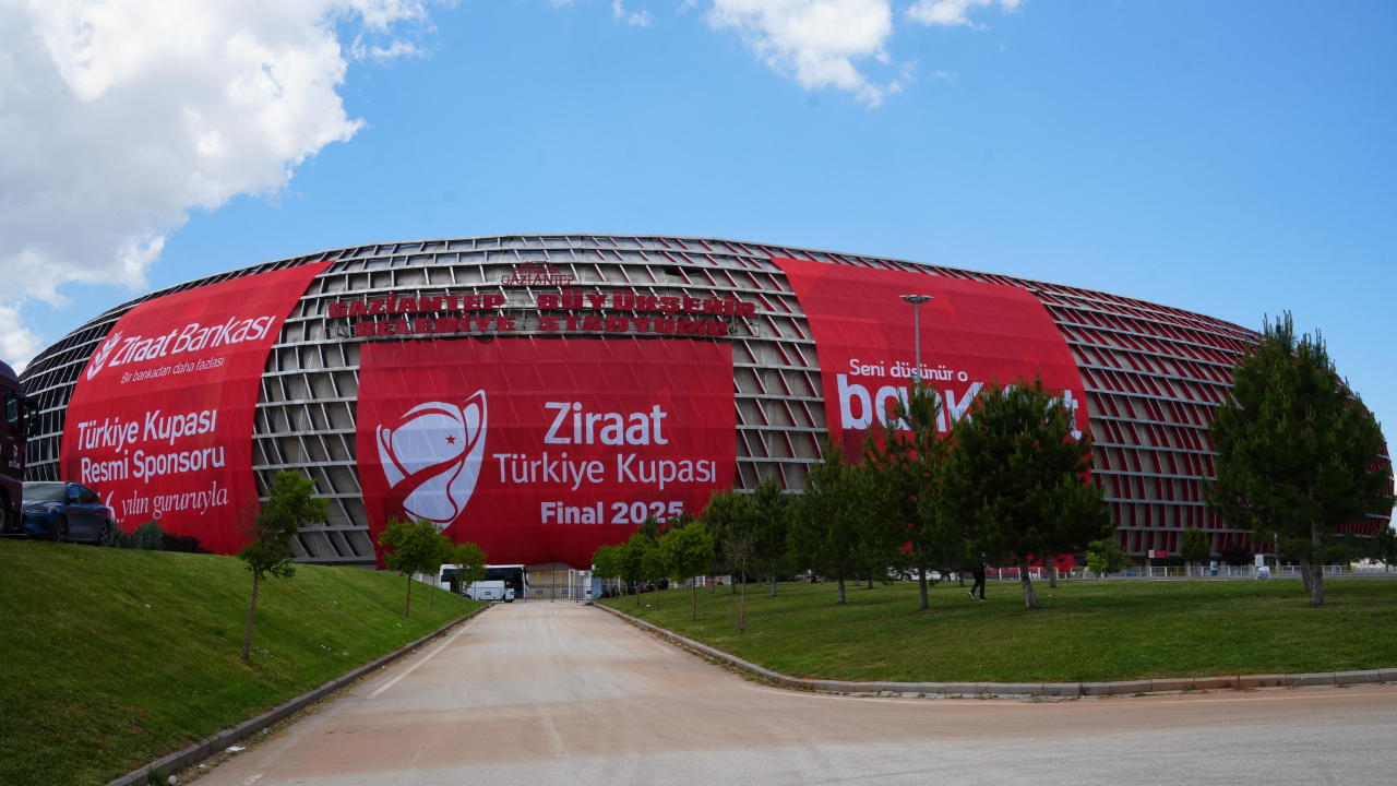Gaziantep Stadyumu’nda Final Coşkusu: Taraftarlar Stada Akın Etti