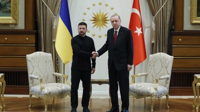 Cumhurbaşkanı Erdoğan, Ukrayna Devlet Başkanı Zelenskiy ile görüştü