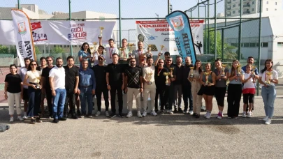 Gençlik Haftası Tenis Turnuvası Ödül Töreniyle Sona Erdi