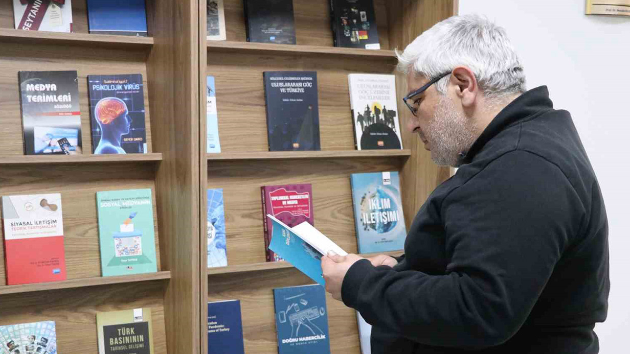 Uzmanı uyardı: "Ses kayıtlarınız dolandırılmanıza neden olabilir"