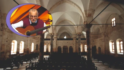 Gitar profesörü 'Reji Kilisesi'nde sahne alacak