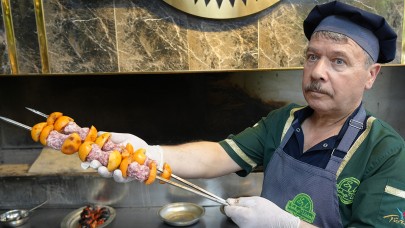Sadece ilkbaharda bulunan kebap: Yenidünya kebabı