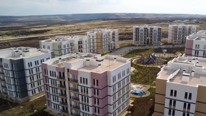 TOKİ, Karaköprü'de anahtar teslimine başladı