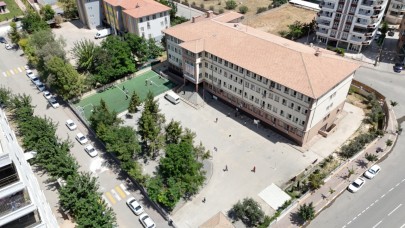 Karaköprü Belediyesi'nden okullara destek