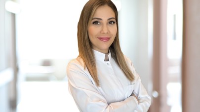 "Güneş kremini dışarı çıkmadan en geç 20 dakika önce sürün"