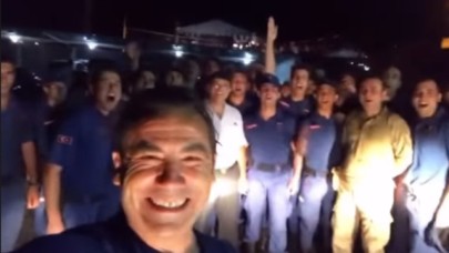 Şanlıurfalı sanatçının çevirmeden yırtma taktiği