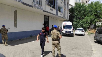 Psikolojik sorunları olan şahıs, tahra ile ailesini rehin aldı