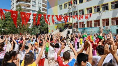 Karaköprü'de Çocuklar Bayram Şenliğinde Doyasıya Eğlendi