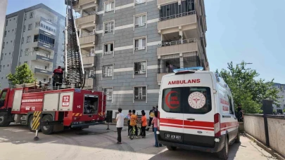 Şanlıurfa'da bina yangını korkuttu!