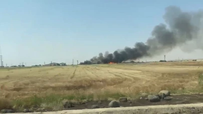 Şanlıurfa’da Petrol Tesisine Yakın Anız Yangını