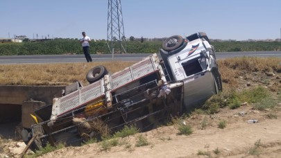 'Ölüm yolu'nda ağır vasıta kazası