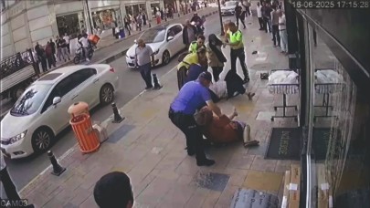 Yok böyle kavga: Kadınları Polisler bile ayıramadı
