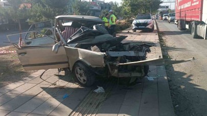 Feci kazada Tofaş sürücüsü kurtarılamadı