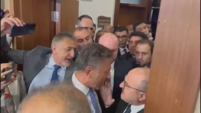 Mecliste Yumruklar Konuştu