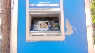 Aynı ATM bir ay içerisinde üç kez parçalandı