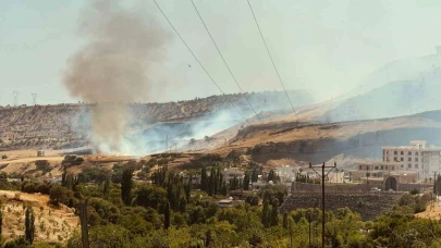 Anız yangını, alevler 15 dönümü sardı
