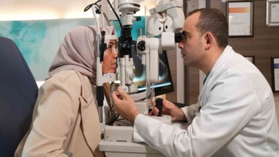 "Yıllarca görme kaybı yaşayan hasta, ameliyatla iyileşti"