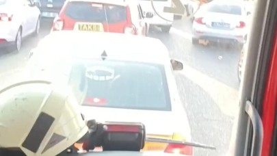 Yoğun trafik itfaiye ekiplerini engelledi