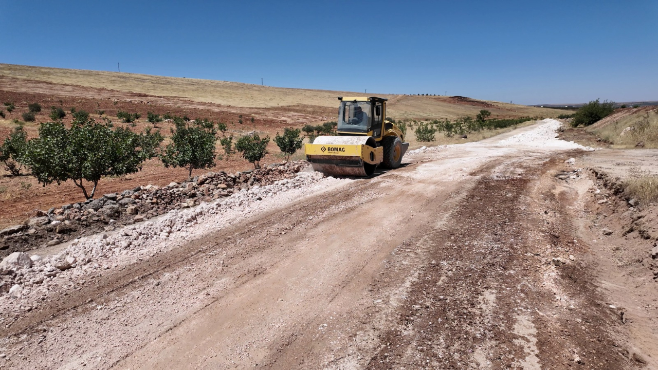 Şanlıurfa'da uzun yılların yol sorunu çözülüyor