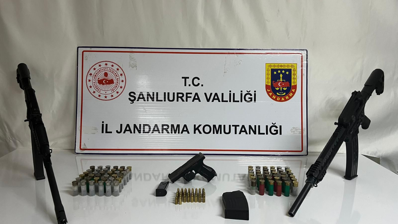 Şanlıurfa’da Ruhsatsız Tabanca ve Av Tüfeği Ele Geçirildi