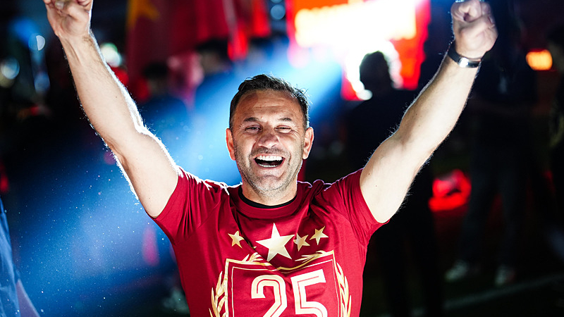 Okan Buruk’un Galatasaray’daki Geleceği Netleşiyor