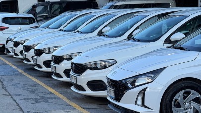 İkinci el oto satışında 6 ay-6 bin kilometre kuralı ve ilan kısıtlaması 6 ay daha uzatıldı