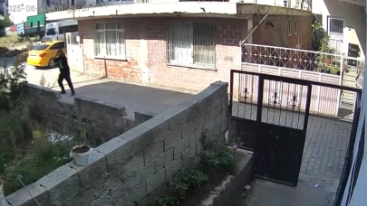 Gasp ettikleri taksiyle gittikleri adrese kurşun yağdırdılar