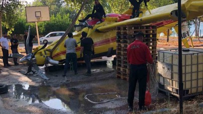 Adana’da Baraj Gölündeki Uçak Enkazı Kurtarıldı