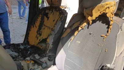 Araçta unutulan cep telefonu patladı, otomobil alev aldı