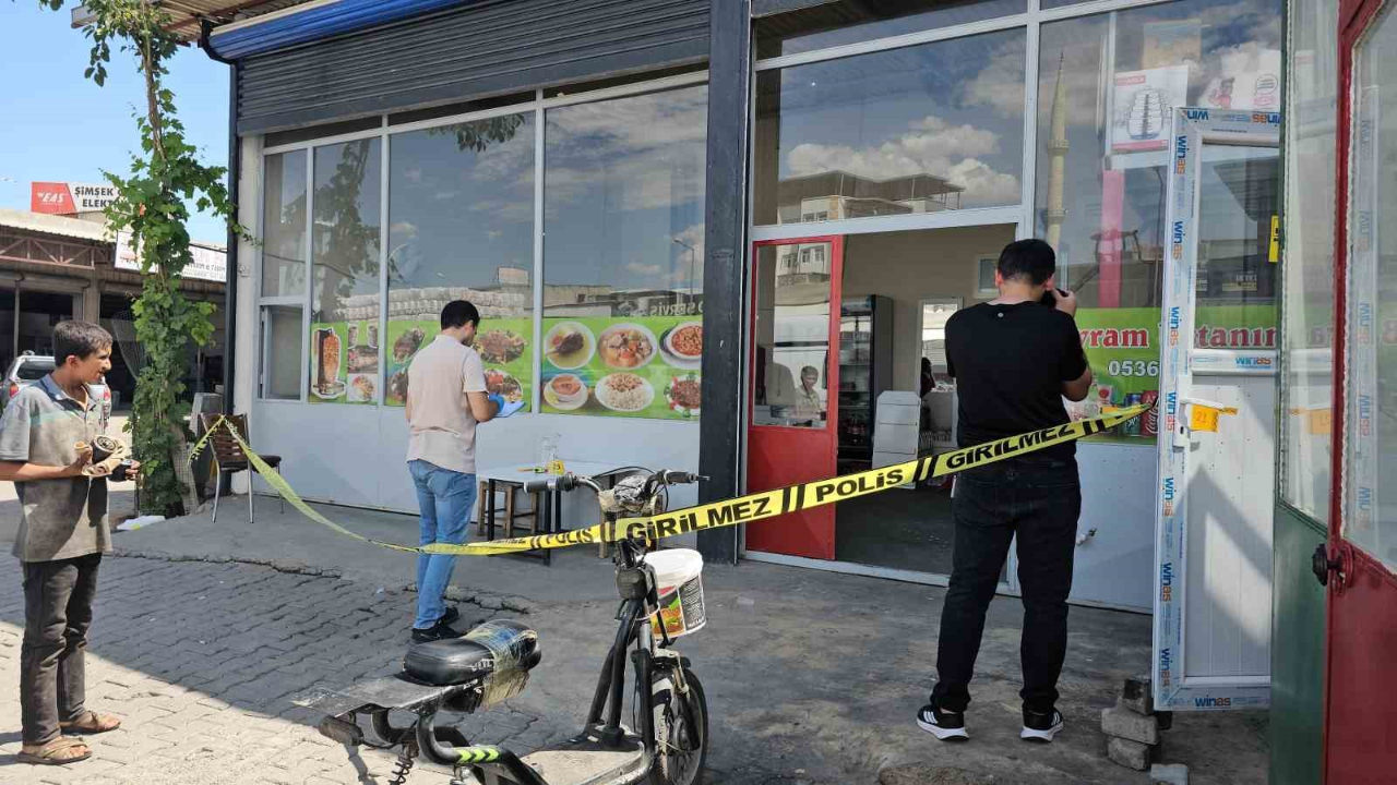 Kardeşler çatıştı, sanayide bulunan uzman çavuş ve çalışan yaralandı