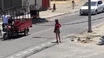 Uyuşturucu kullanan gençler sokak ortasında baygın halde görüntülendi