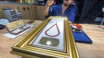 Milyonluk Osmanlı kehribarı tespihler görücüye çıktı