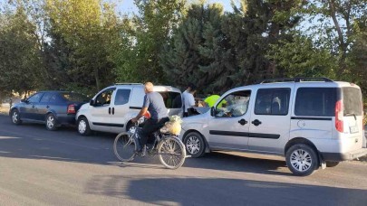 Zincirleme trafik kazasında 1 kişi yaralandı