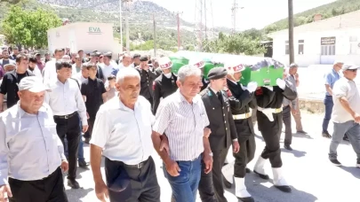 Şanlıurfa’da Şehit Düşen Askerin Annesine Askeri Veda