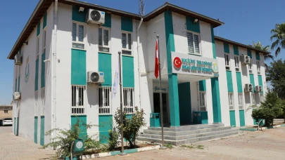 HALİLİYE BELEDİYESİ’NDEN KISAS’A SANAT ELİ: ÇOCUKLAR BAĞLAMAYLA TANIŞIYOR