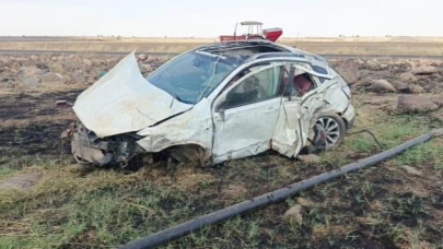Diyarbakır-Şanlıurfa yolunda otomobil takla attı