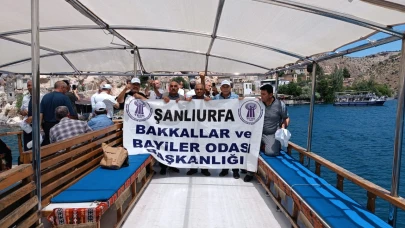 Şanlıurfalı Bakkallar Halfeti’de Buluştu