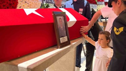 Küçük Deniz’in Gözleri Tabutta