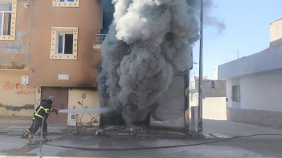 Şanlıurfa'da depo yangını itfaiye ekiplerini alarma geçirdi