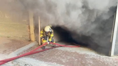 Mobilya deposunda yangın paniğe neden oldu