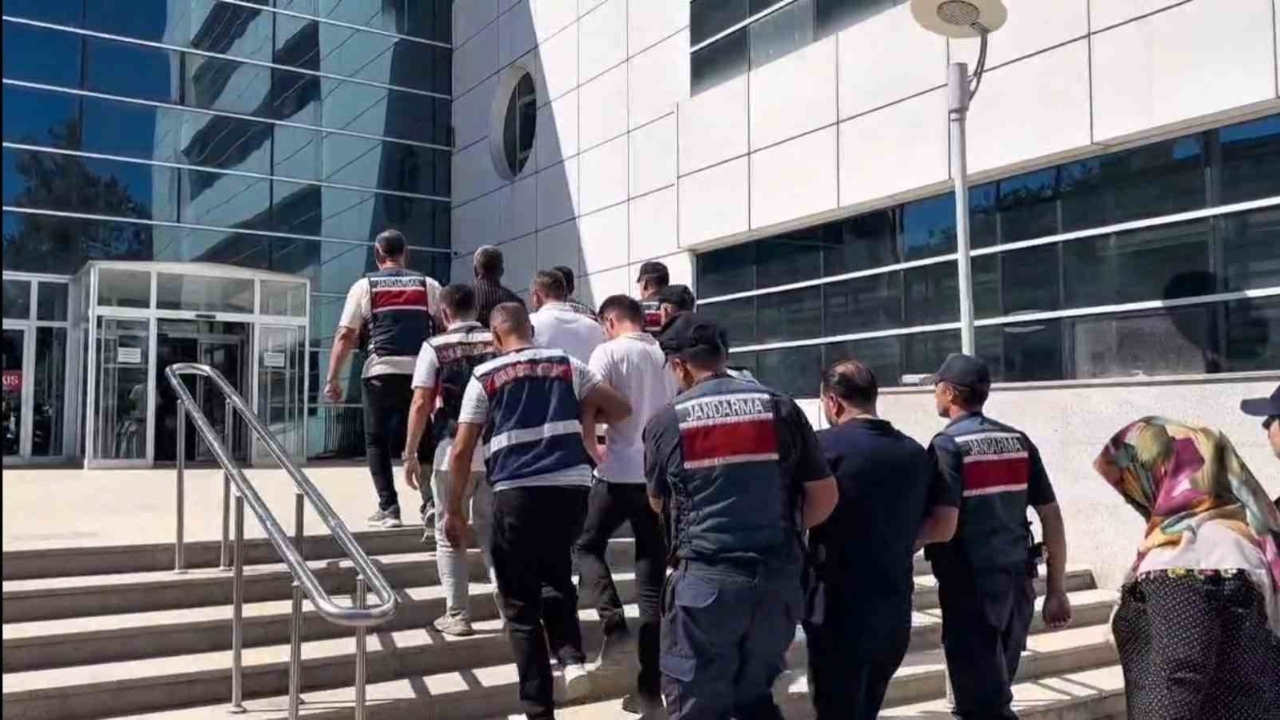 11 Milyon TL’lik dolandırıcılık olayına karışan 57 şahıs yakalandı