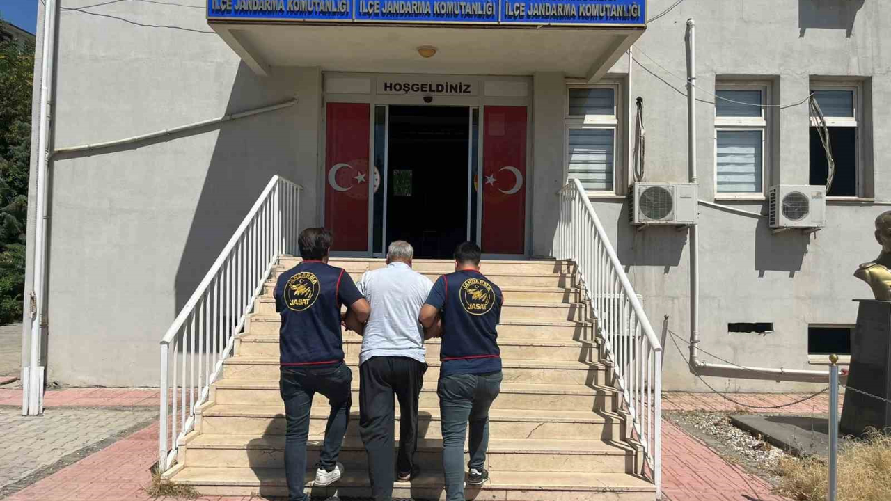 Çeşitli suçlardan aranan firari 4 kişi yakalandı