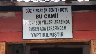 Tescilli tarihi cami geçmişin izlerini geleceğe taşıyor